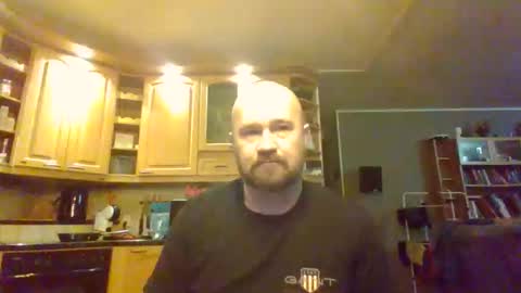 Snapshot of maxhunter chatting on 09.30.25 maxhunter online show from 09.30.25