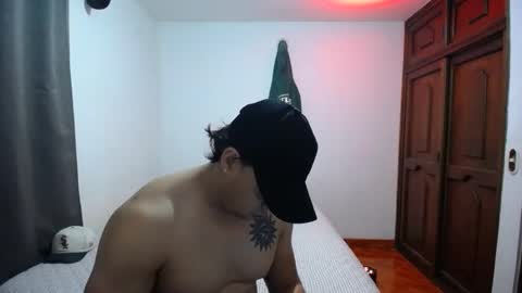 Snapshot of maxi_k01 chatting on 11.17.25 maxi_k01 online show from 11.17.25