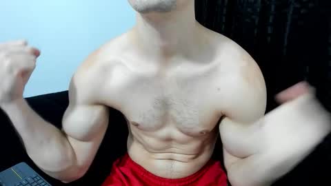 Snapshot of maxi_styles chatting on 10.29.25 Alex online show from 10.29.25