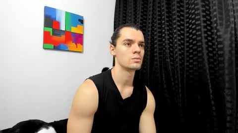 Snapshot of maxi_styles chatting on 10.30.25 Alex online show from 10.30.25