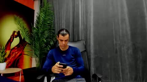 Snapshot of maxi_styles chatting on 02.20.26 Alex online show from 02.20.26