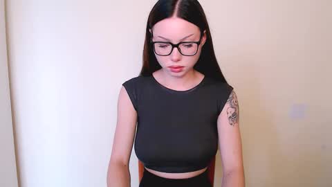 Snapshot of maxi_sweetheart chatting on 09.24.25 Joanna online show from 09.24.25