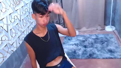 Reyn online show from 02.04.25