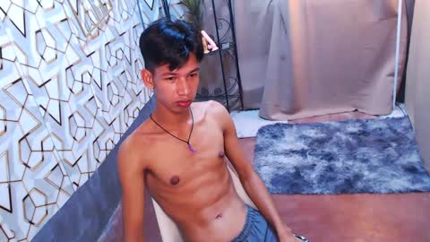 Reyn online show from 02.08.25