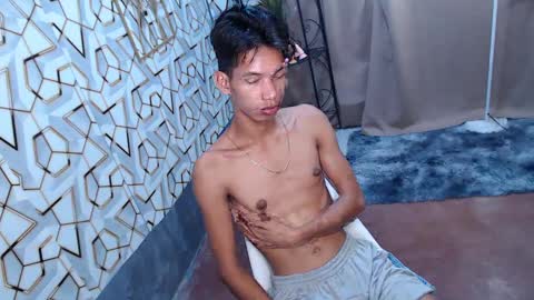 Reyn online show from 02.14.25