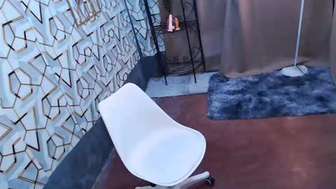 Reyn online show from 02.20.25