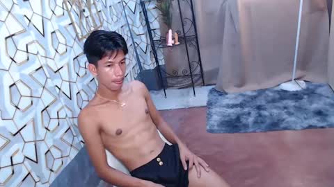 Reyn online show from 02.20.25