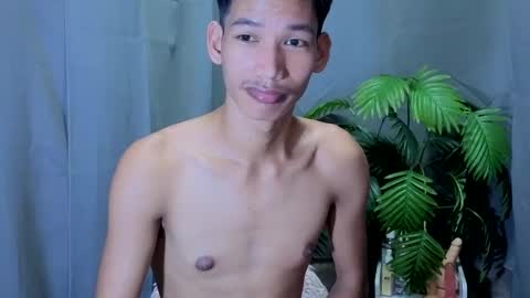 Reyn online show from 10.03.25