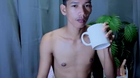 Reyn online show from 10.05.25