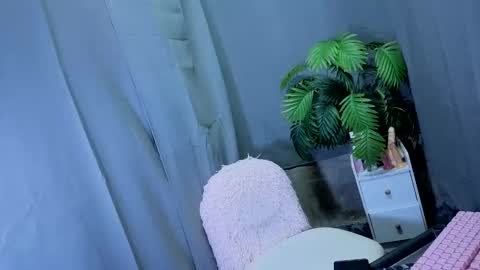 Reyn online show from 10.14.25