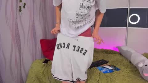 Snapshot of maxim_burn chatting on 11.29.25 maxim burn online show from 11.29.25