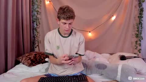 Snapshot of maxim_burn chatting on 02.15.26 maxim burn online show from 02.15.26