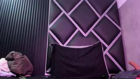 Snapshot of maximiliano_jam chatting on 11.09.25 maxi online show from 11.09.25