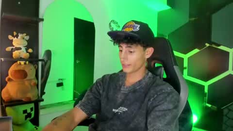 Snapshot of maximo_romano chatting on 06.29.26 Maximo online show from 06.29.26