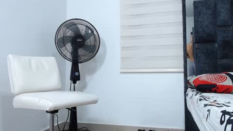 Snapshot of maximo_sebastian chatting on 12.23.24 Maximo Sebastian online show from 12.23.24