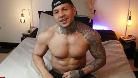 Snapshot of maximo_vega chatting on 10.06.25 Maximo online show from 10.06.25