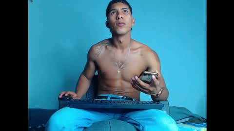Maximo Aron Vega online show from 12.16.24