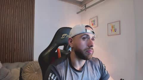 Maximo Wolf online show from 02.14.26