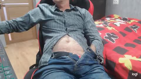 Snapshot of maximus3334 chatting on 10.23.25 maximus3334 online show from 10.23.25