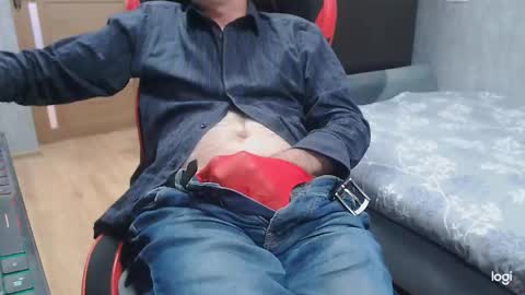 Snapshot of maximus3334 chatting on 11.11.25 maximus3334 online show from 11.11.25