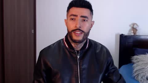 Snapshot of maximus_golden chatting on 12.22.24 Independent Model online show from 12.22.24