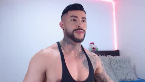 Independent Model online show from 12.05.25