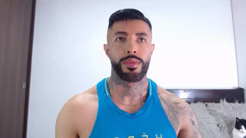 Independent Model online show from 01.13.26