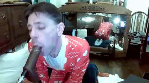 maxjr8008 online show from 12.04.25