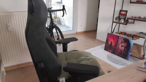 Max online show from 01.11.25