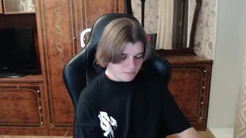 Max online show from 12.02.25