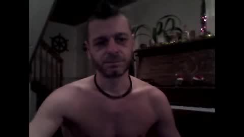 Snapshot of maxthewolf chatting on 12.27.24 MaxTheWolf online show from 12.27.24