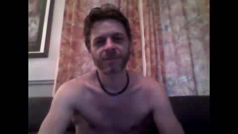 Snapshot of maxthewolf chatting on 06.09.26 MaxTheWolf online show from 06.09.26