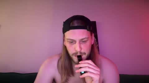 Snapshot of maxwatts95 chatting on 02.15.25 Max Watts online show from 02.15.25