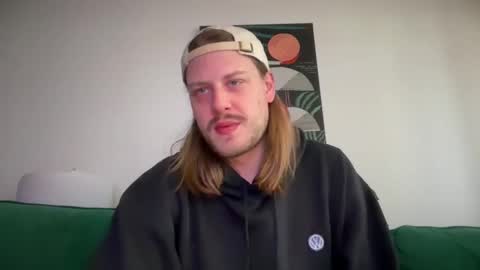 Snapshot of maxwatts95 chatting on 01.18.26 Max Watts online show from 01.18.26