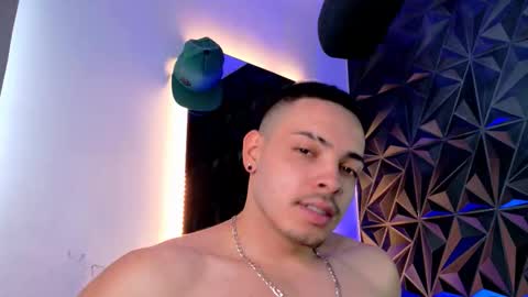 MAX online show from 10.09.25