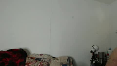 Snapshot of maxwellandpam chatting on 10.26.25 Max and Pam Voyeur Cam online show from 10.26.25