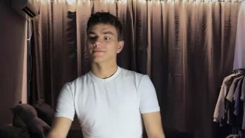 Max online show from 07.10.26