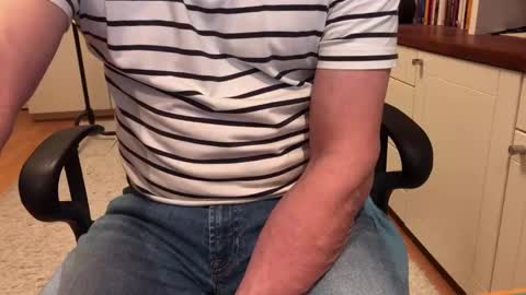 Snapshot of maxx_martin chatting on 12.03.24 Max online show from 12.03.24