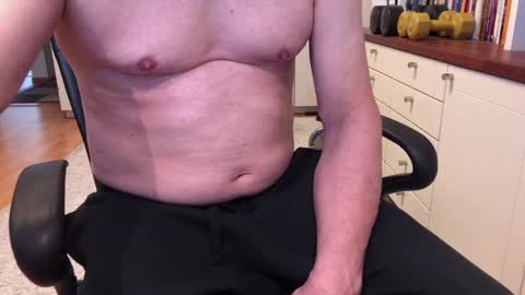 Snapshot of maxx_martin chatting on 12.18.24 Max online show from 12.18.24