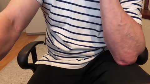 Snapshot of maxx_martin chatting on 02.10.25 Max online show from 02.10.25