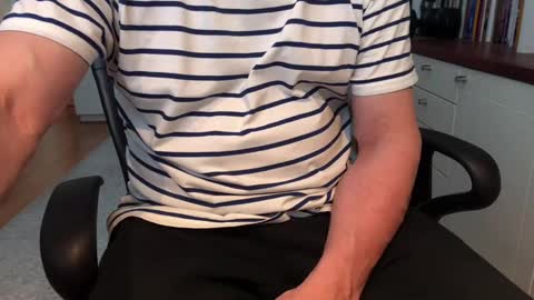 Snapshot of maxx_martin chatting on 02.12.25 Max online show from 02.12.25