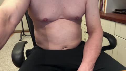 Snapshot of maxx_martin chatting on 02.25.25 Max online show from 02.25.25