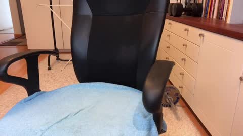 Snapshot of maxx_martin chatting on 03.11.25 Max online show from 03.11.25