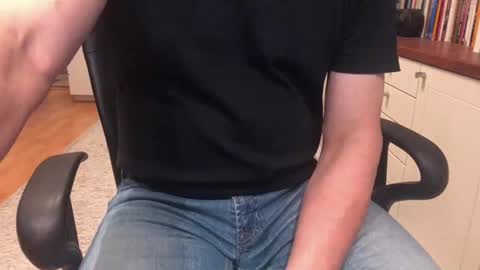 Snapshot of maxx_martin chatting on 10.23.25 Max online show from 10.23.25