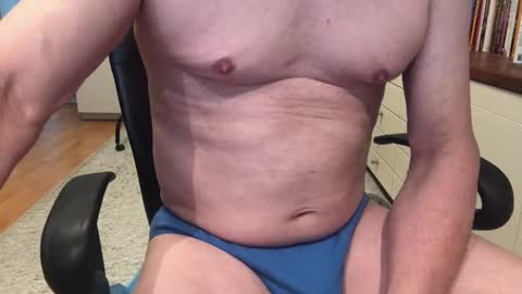 Snapshot of maxx_martin chatting on 10.29.25 Max online show from 10.29.25