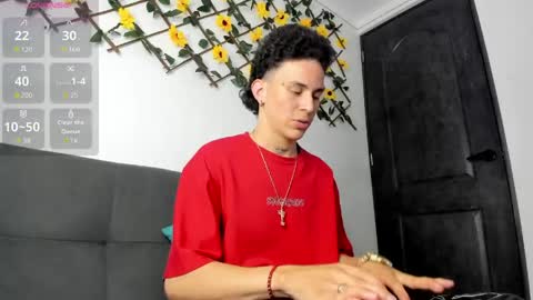 Snapshot of maxxx_bigcock chatting on 06.04.26 Max online show from 06.04.26