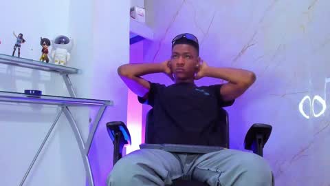 bunny black   online show from 02.18.25