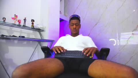 bunny black   online show from 02.20.25