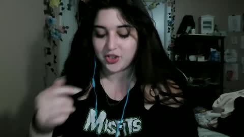 Maxxxine17 online show from 09.26.25