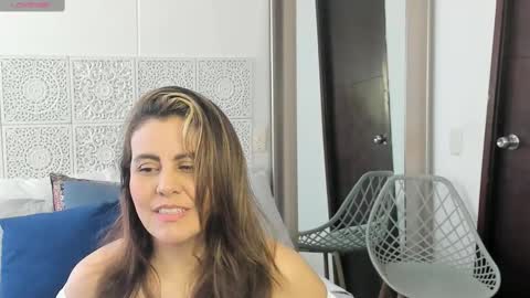 Victoria online show from 02.15.25